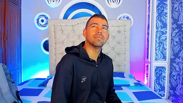 Snapshot of magnus_serket chatting on 04.07.26 magnus serket online show from 04.07.26