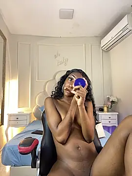 Anamonrroe online show from 11.14.25