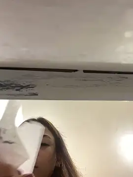 MacarenaRosse online show from 09.12.25