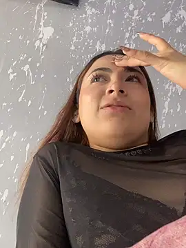 MacarenaRosse online show from 10.15.25