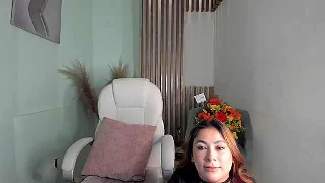 MacarenaRosse online show from 11.12.25