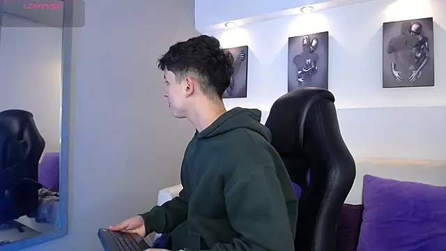 AdrianRinaldi online show from 09.30.25