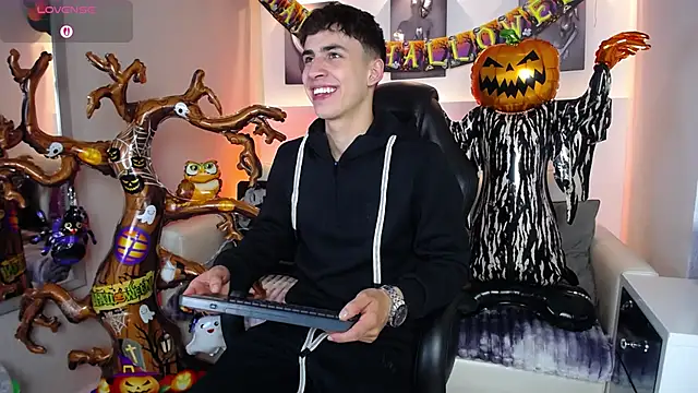 AdrianRinaldi online show from 10.26.25