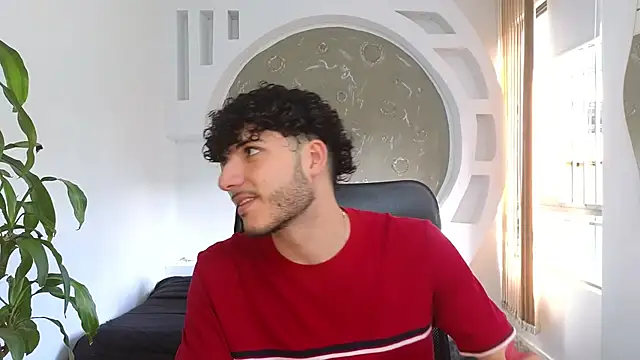 Snapshot of Rafael_Mendezz chatting on 10.02.25 Rafael Mendezz online show from 10.02.25