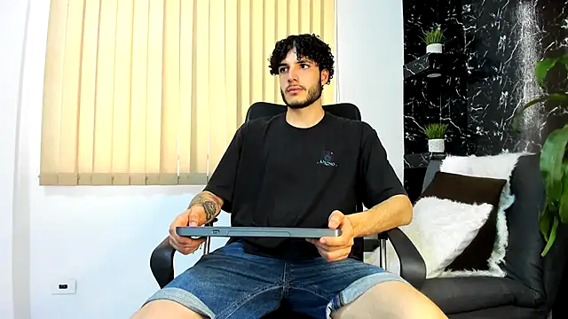 Rafael Mendezz online show from 11.07.25