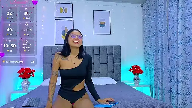 Soffia Konig  online show from 05.02.26