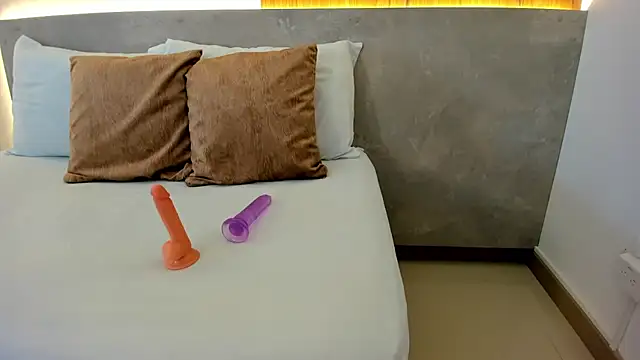 samantha 17  online show from 09.27.25