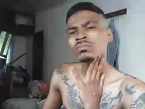 Snapshot of Lokitocrazy19 chatting on 12.19.25 Lokitocrazy19 online show from 12.19.25