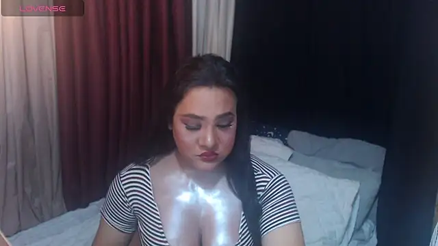 Snapshot of Hotcum_ella chatting on 07.01.26 Hotcum ella online show from 07.01.26