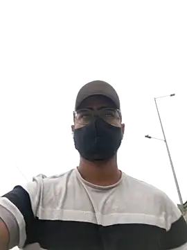 Snapshot of YoursThickDick chatting on 10.28.25 YoursThickDick online show from 10.28.25