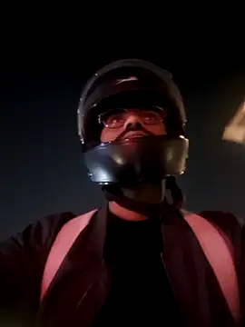 Snapshot of YoursThickDick chatting on 10.31.25 YoursThickDick online show from 10.31.25