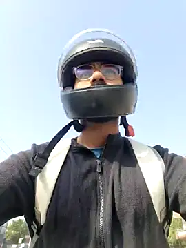 Snapshot of YoursThickDick chatting on 11.08.25 YoursThickDick online show from 11.08.25