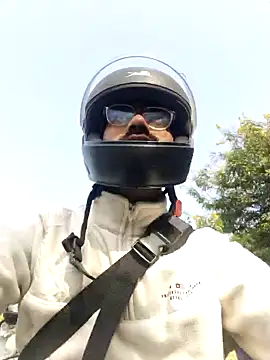 Snapshot of YoursThickDick chatting on 12.04.25 YoursThickDick online show from 12.04.25