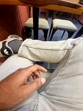 Snapshot of YoursThickDick chatting on 12.05.25 YoursThickDick online show from 12.05.25