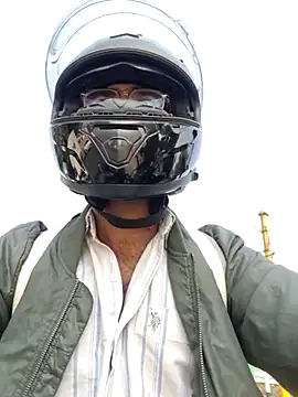 Snapshot of YoursThickDick chatting on 12.16.25 YoursThickDick online show from 12.16.25