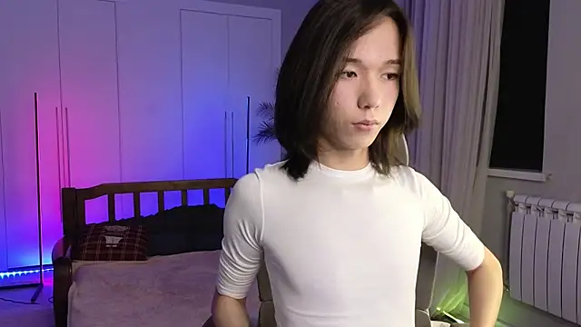 Snapshot of okerriella chatting on 11.26.25 okerriella online show from 11.26.25