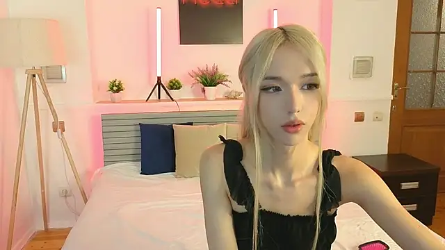 okerriella online show from 04.24.26