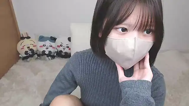 Snapshot of yuna_rin chatting on 12.18.25 yuna rin online show from 12.18.25