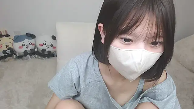 Snapshot of yuna_rin chatting on 12.21.25 yuna rin online show from 12.21.25