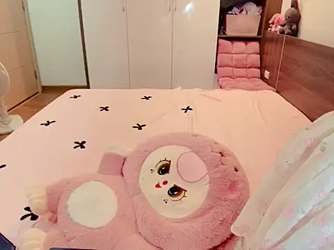 JunCii 9x online show from 11.08.25