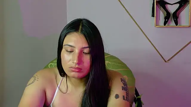 Snapshot of Linda_andrew chatting on 02.03.26 Linda andrew online show from 02.03.26