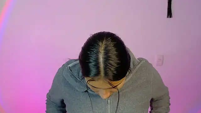 Snapshot of Linda_andrew chatting on 02.26.26 Linda andrew online show from 02.26.26