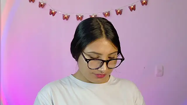 Snapshot of Linda_andrew chatting on 03.28.26 Linda andrew online show from 03.28.26