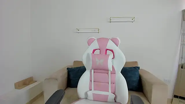 Snapshot of april_smiith chatting on 11.05.25 april smiith online show from 11.05.25