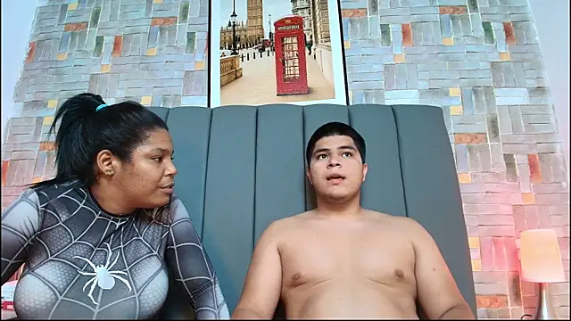 naomi campbel  online show from 03.04.26