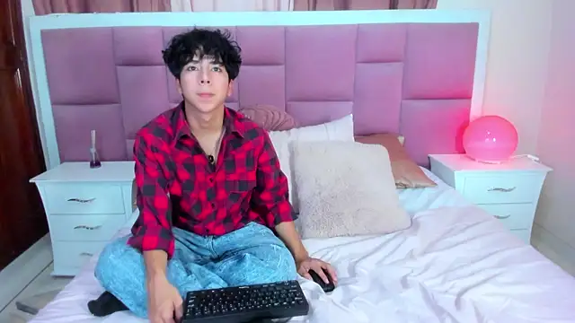 Honeymoon sariel online show from 06.20.26