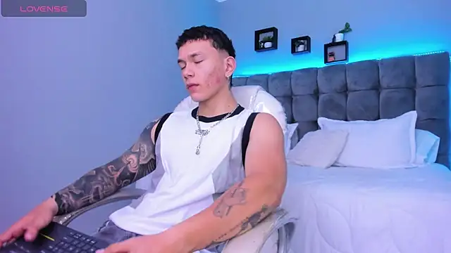 Thomas moon online show from 01.14.26