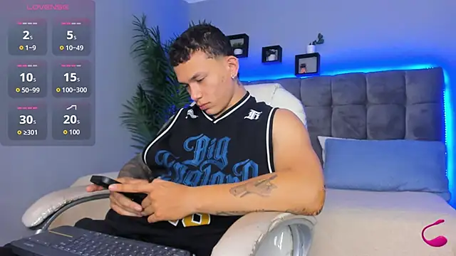 Thomas moon online show from 03.16.26