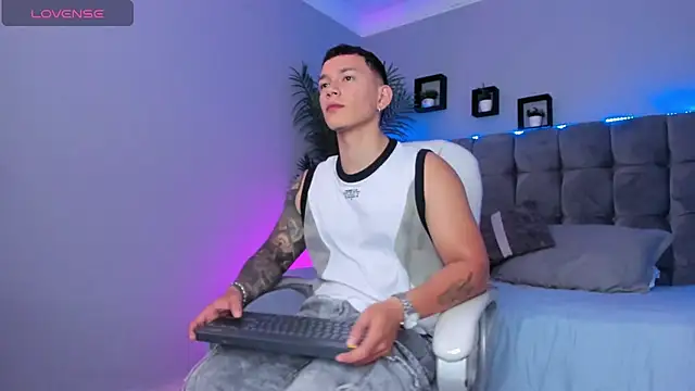 Thomas moon online show from 07.04.26