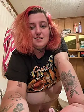 vanessraine online show from 12.16.25