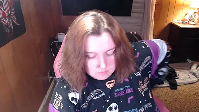 Snapshot of vanessraine chatting on 02.04.26 vanessraine online show from 02.04.26