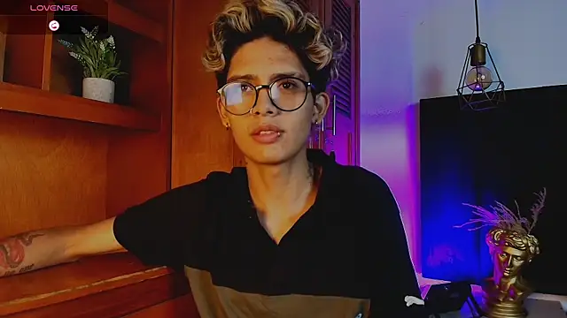 massimo alessandro online show from 10.15.25