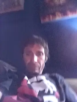 Snapshot of githot chatting on 10.26.25 githot online show from 10.26.25