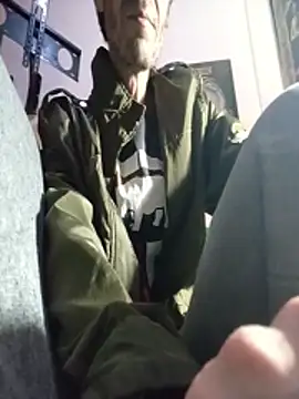 Snapshot of githot chatting on 11.09.25 githot online show from 11.09.25