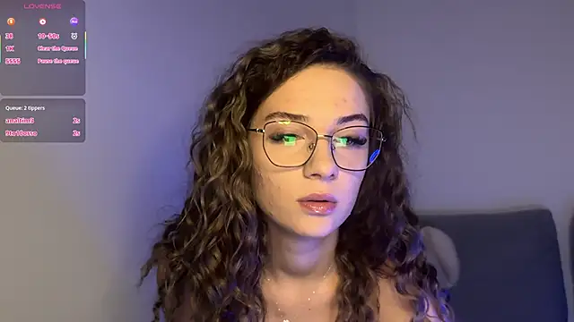 Snapshot of ScarlettSmithX chatting on 01.05.26 ScarlettSmithX online show from 01.05.26