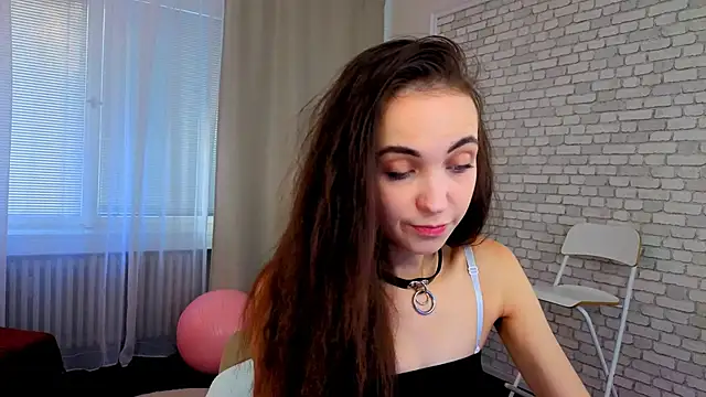 EllaSteele online show from 09.18.25