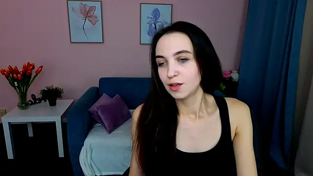 EllaSteele online show from 10.13.25