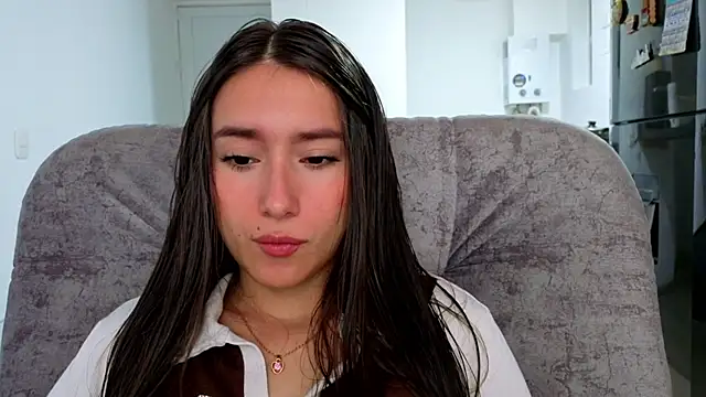 Adhara Kitten online show from 04.29.26