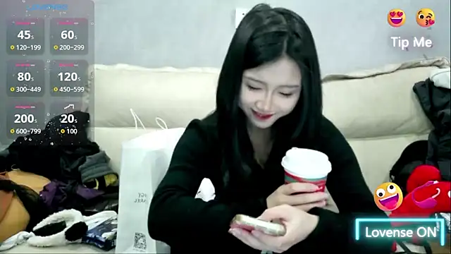 xiaoLI-2025 online show from 02.15.26