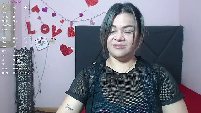 pamela echeverria online show from 05.01.26