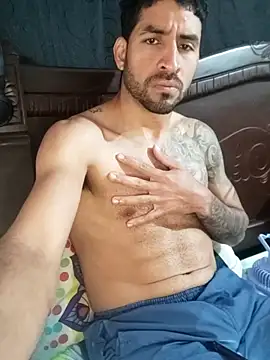 Snapshot of Alexsexygamer chatting on 02.13.26 Alexsexygamer online show from 02.13.26