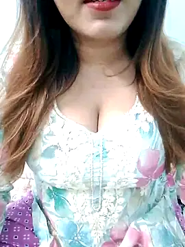 Suhana Darling online show from 10.13.25