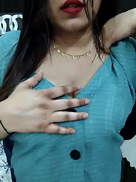 Suhana Darling online show from 03.18.26