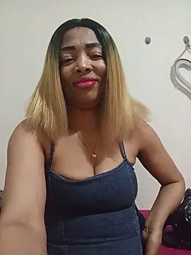 SEXYMOANSXX online show from 06.17.26