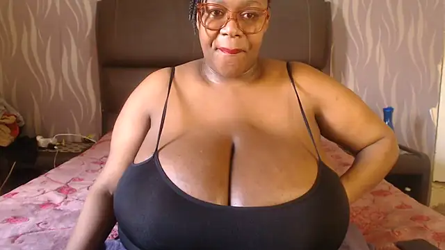 BoobsQueen46K online show from 06.30.26
