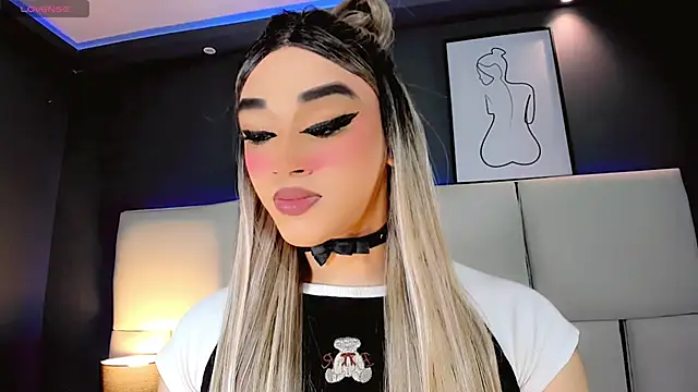 Valeriasmiithh online show from 10.10.25